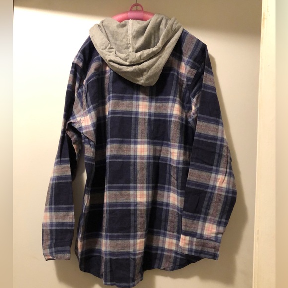 NWT medium women’s hooded blue plaid flannel shirt - Picture 2 of 4